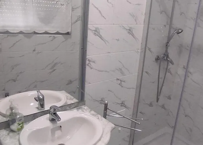 Casa Viela ויסאו